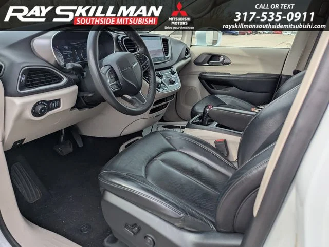 Used 2022 White Chrysler Touring L image 25