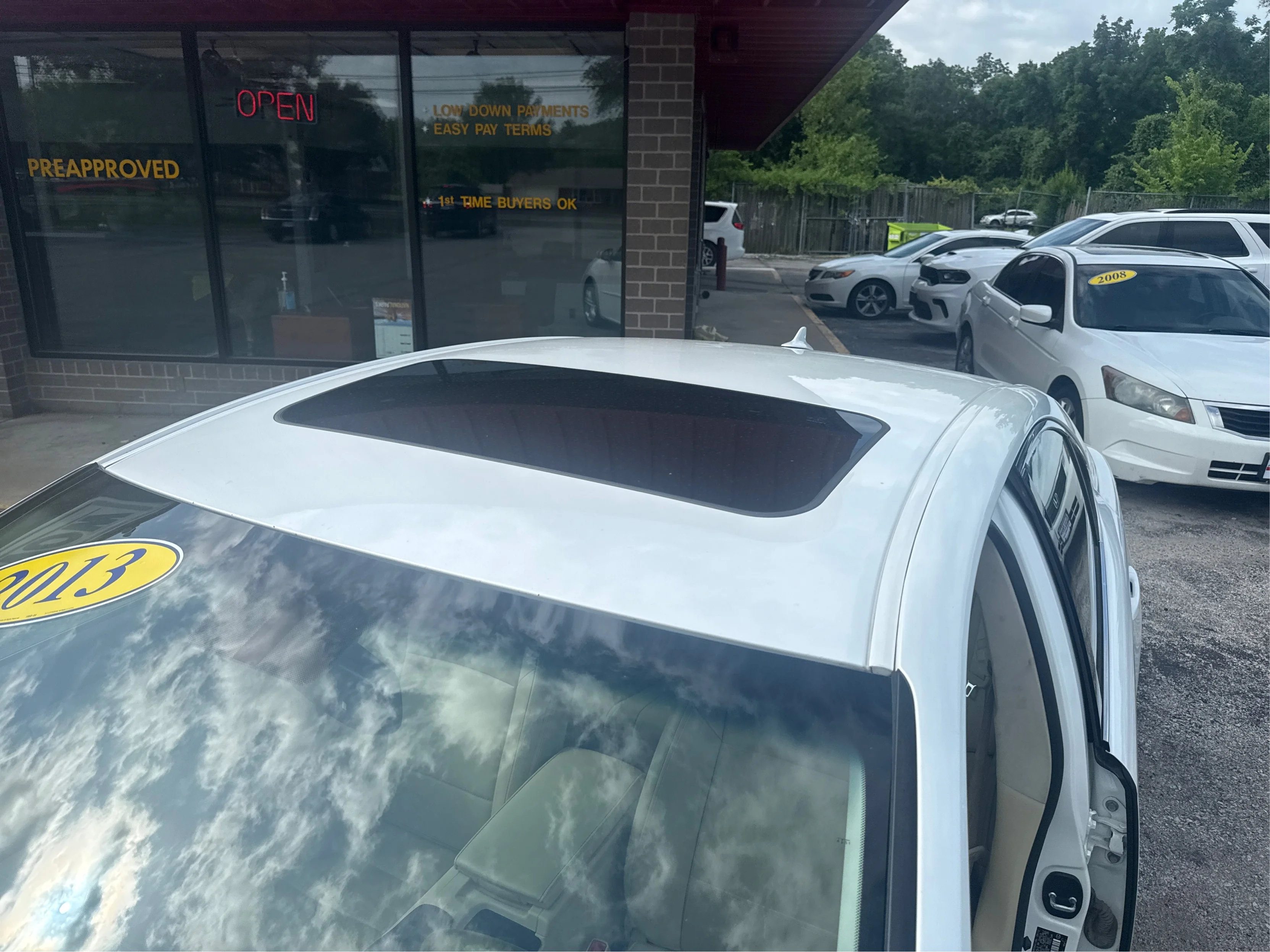 Used 2013 White Lexus Base image 12