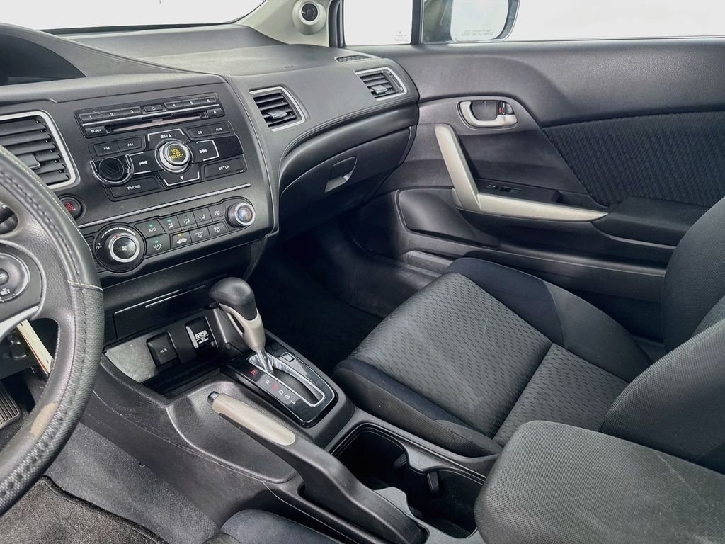 Used 2015 Gray Honda LX image 27
