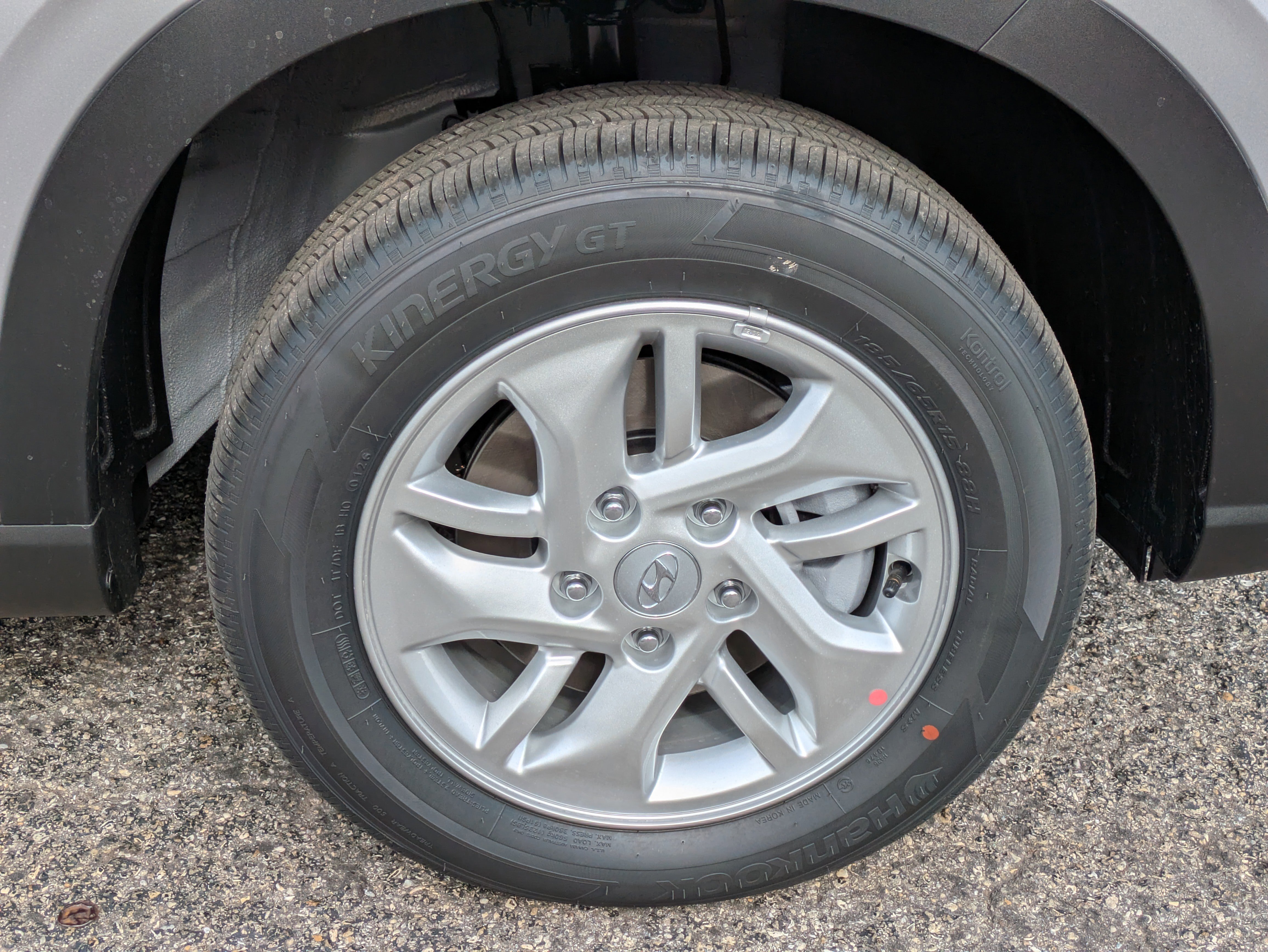 New 2026 Shimmering Silver Hyundai SE image 34