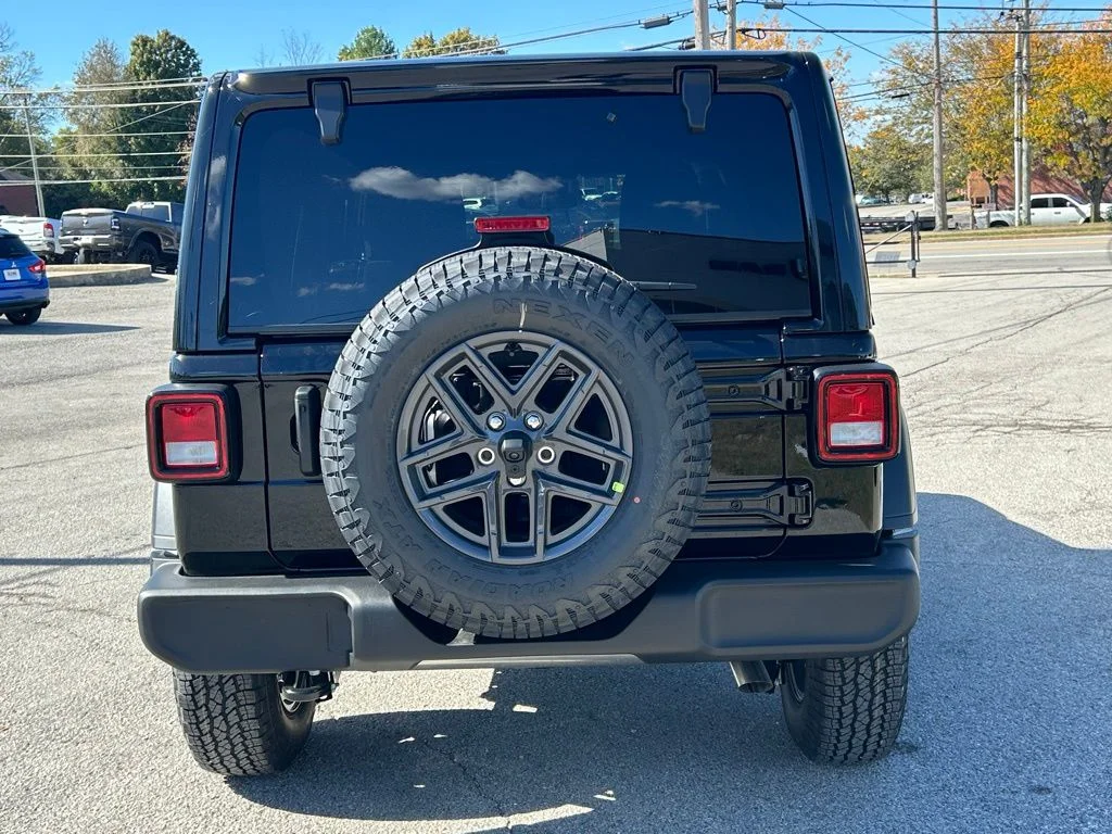 2026 Jeep Wrangler 4-Door Sport S - Photo 7