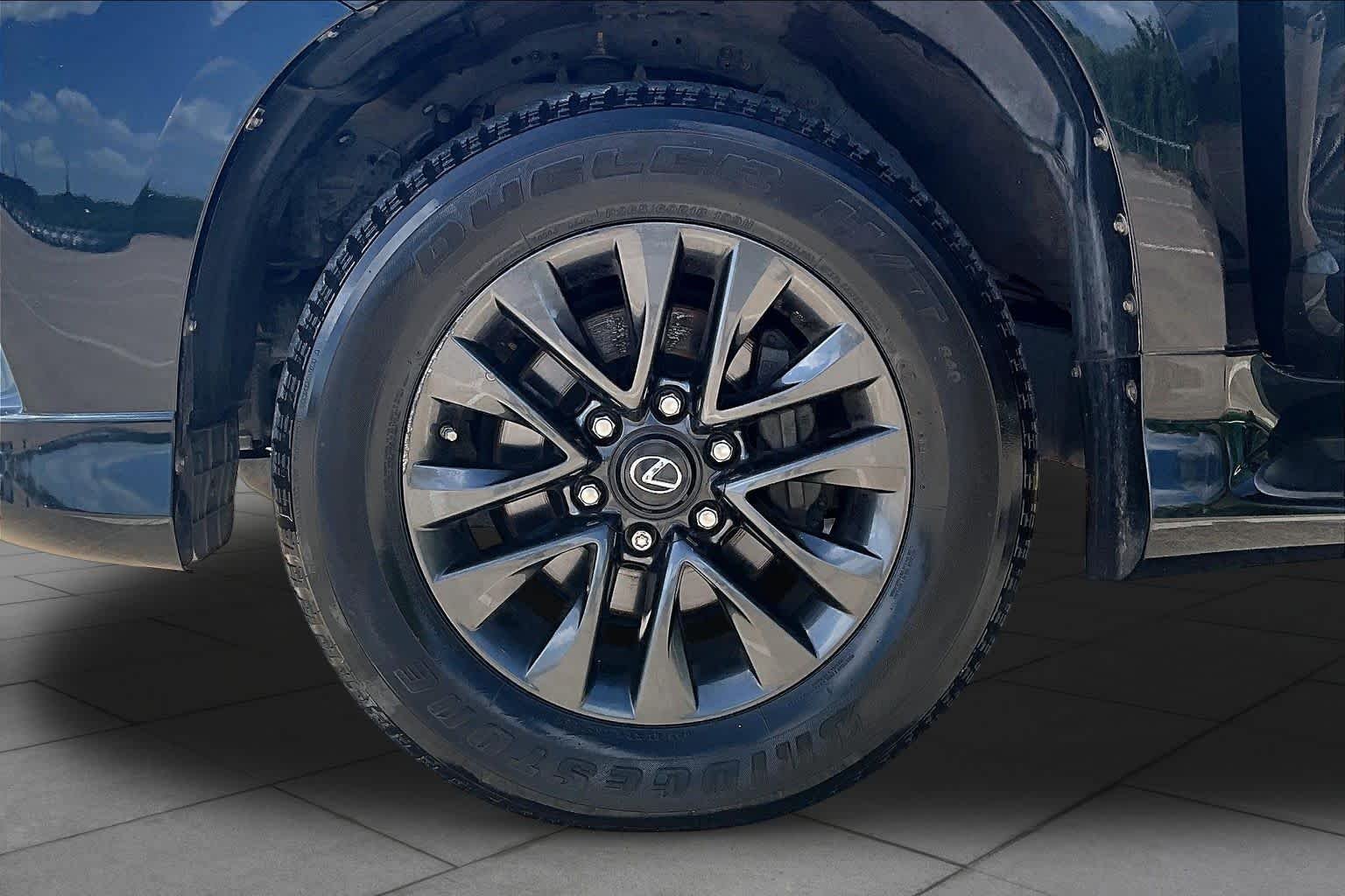 Used 2021 Black Onyx Lexus Premium image 11
