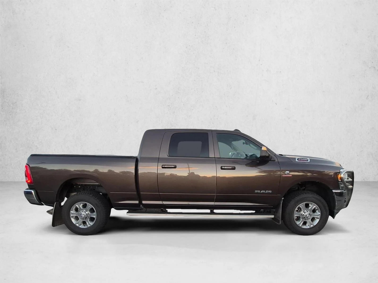 Used 2021 RV Match Walnut Brown Clearcoat Metallic Ram Big Horn image 4