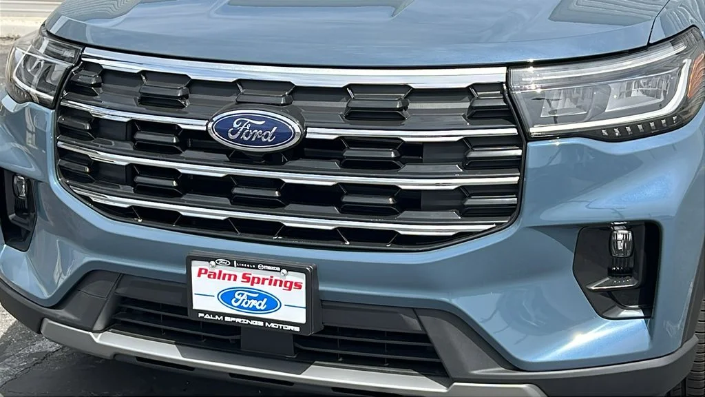 New 2026 Vapor Blue Metallic Ford Active image 3