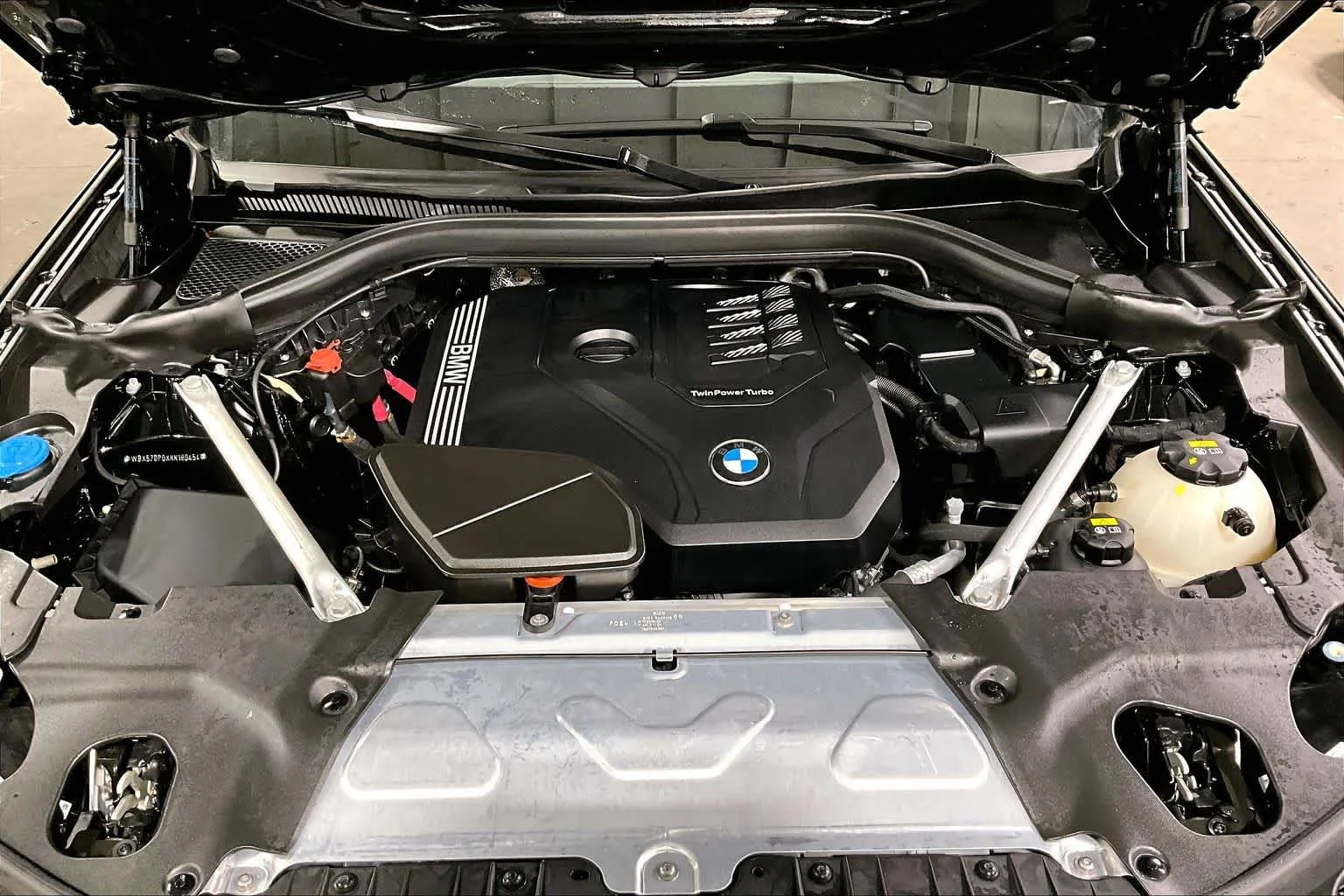 Used 2022 Black Sapphire Metallic BMW xDrive30i image 32