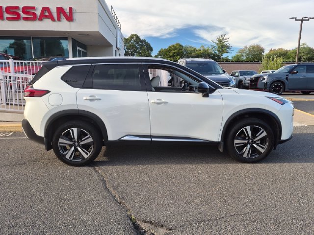 Certified Used 2023 White Nissan SL image 3