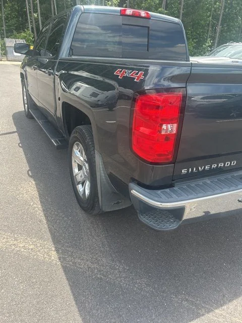 Used 2017 Graphite Metallic Chevrolet LT image 8