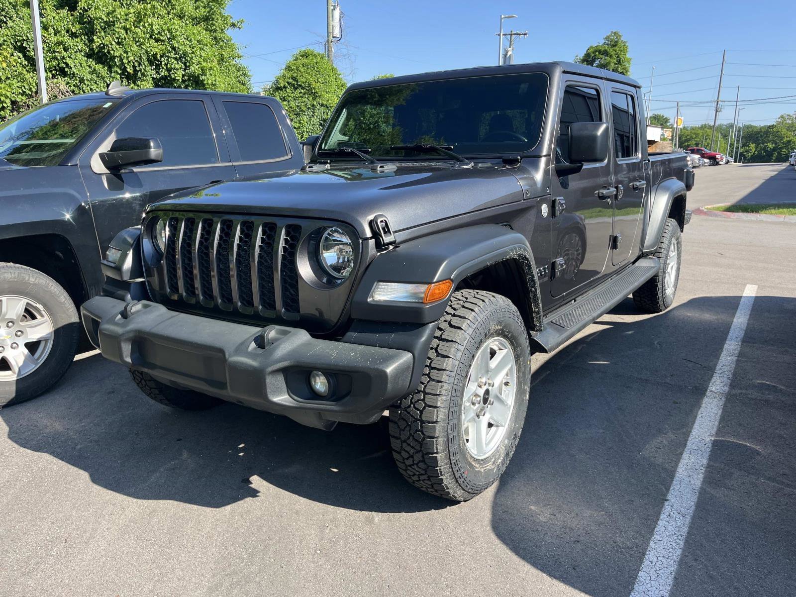 Used 2020 Granite Crystal Metallic Clearcoat Jeep Sport S image 5