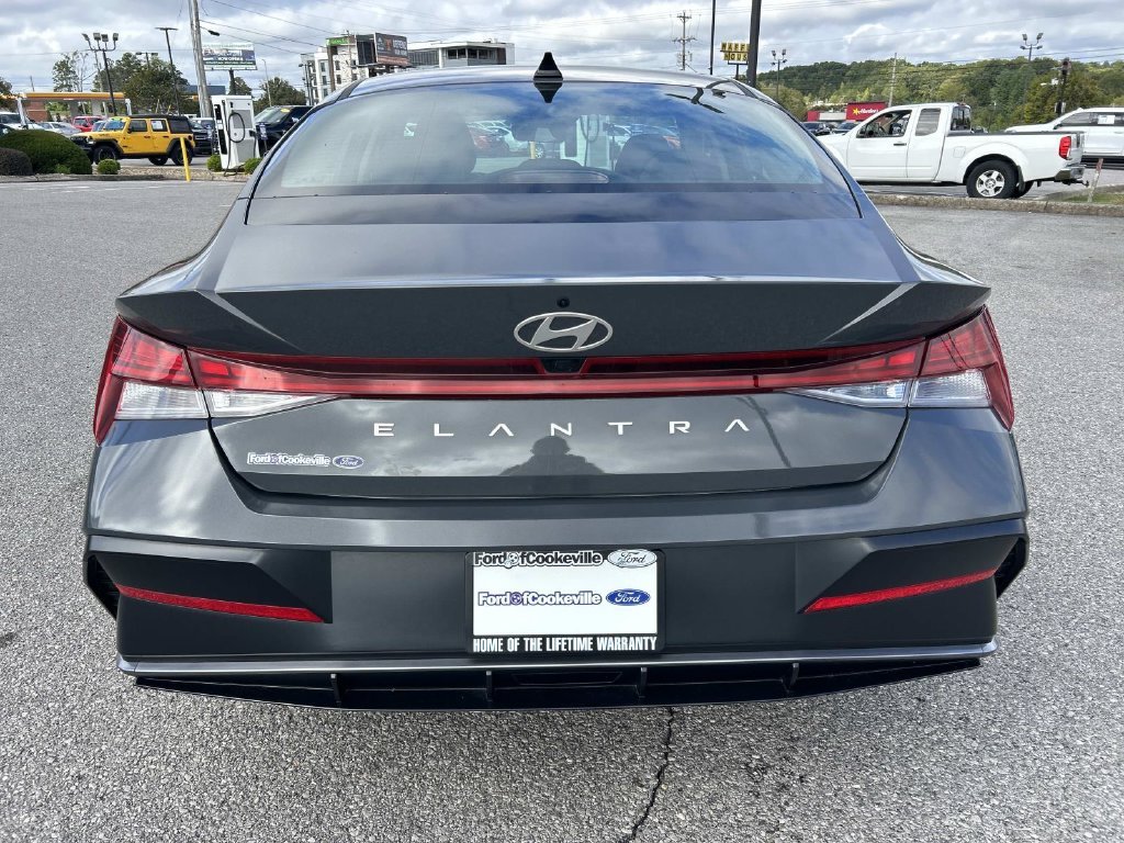 Certified Used 2024 Gray Hyundai SEL image 5