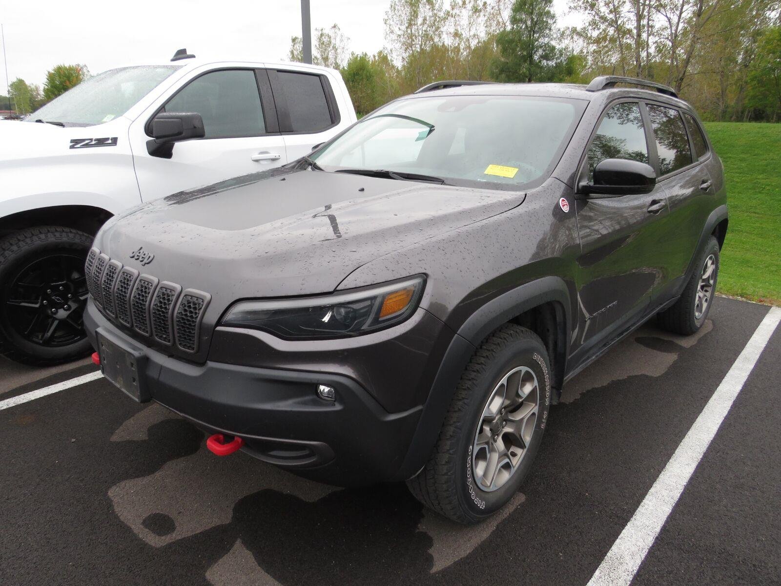 Used 2022 Granite Crystal Metallic Clearcoat Jeep Trailhawk image 4