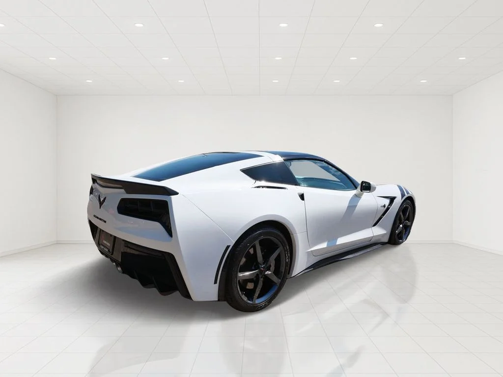 Used 2014 White Chevrolet Base image 6