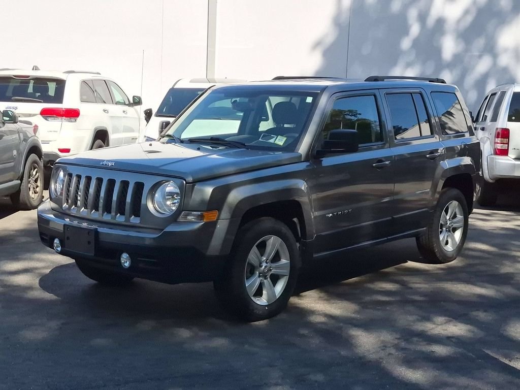Used 2012 Gray Jeep Sport image 6