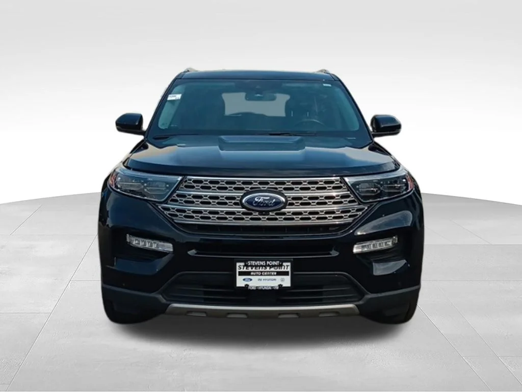Used 2022 Black Metallic Ford Limited image 9