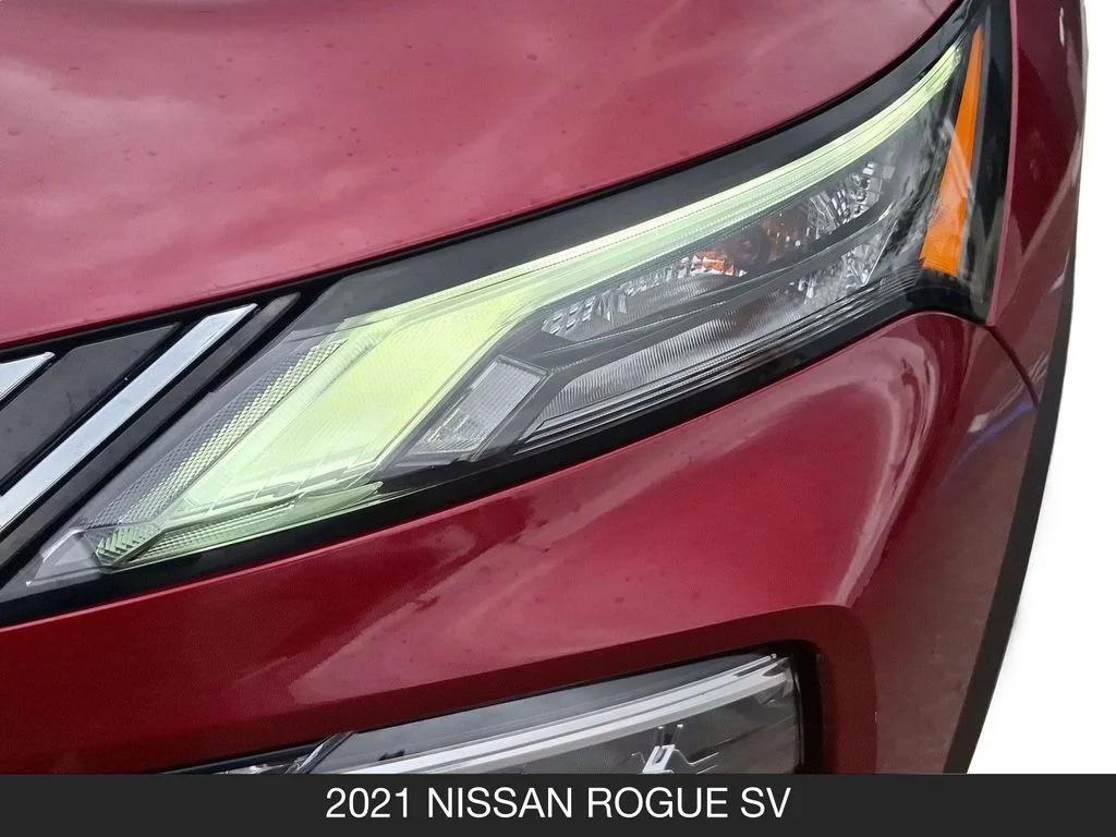 Used 2021 Red Nissan SV image 10