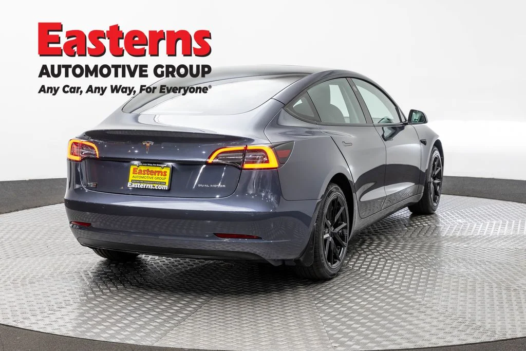Used 2022 Gray Tesla Long Range image 5