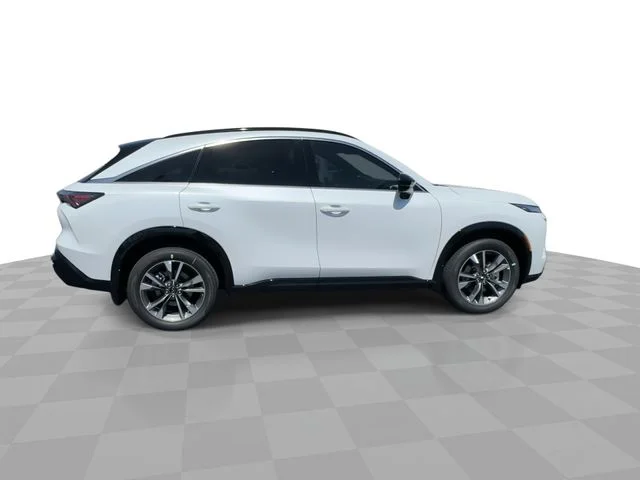 New 2027 White INFINITI LUXE image 9