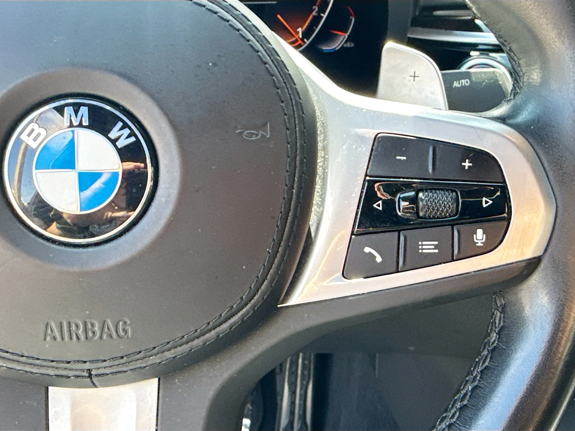 Used 2023 Black Sapphire Metallic BMW 530i image 38