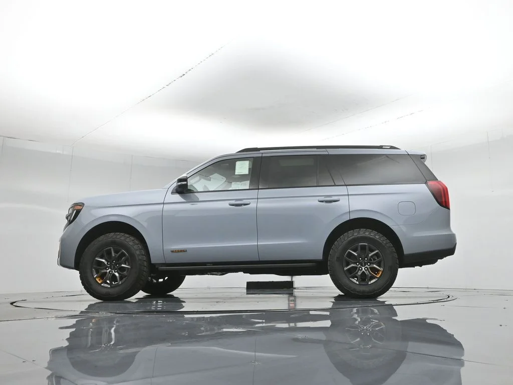 New 2026 Glacier Gray Metallic Tri-Coat Ford Tremor image 56