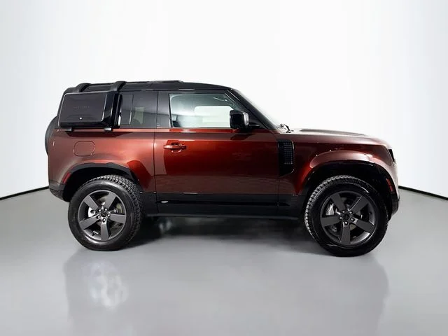 New 2026 Sedona Red Metallic Land Rover X-Dynamic SE image 4