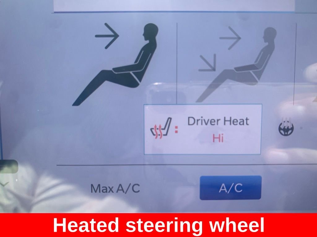 Used 2024 White Chrysler Touring L image 24