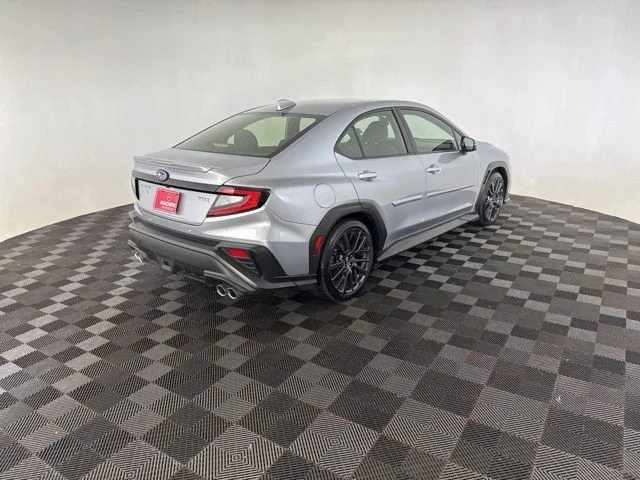 Used 2024 Silver Subaru Limited image 5