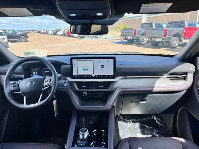New 2026 Carbonized Gray Metallic Ford Platinum™ image 11