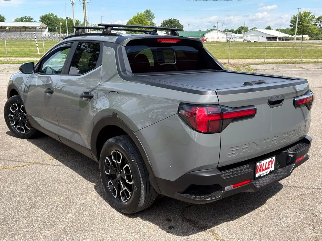 Used 2023 Gray Hyundai SEL image 15