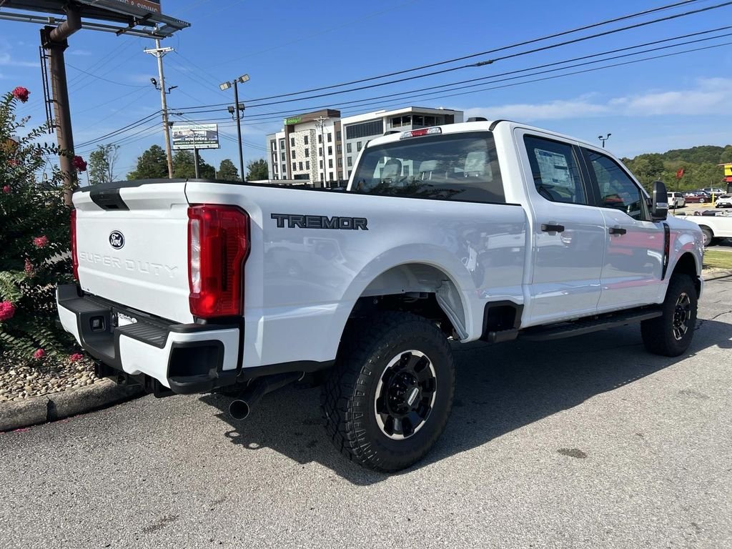 New 2027 Oxford White Ford F-250® XL image 4