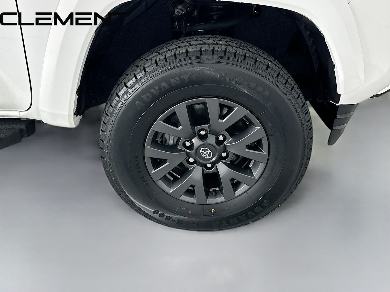 Used 2023 White Toyota SR5 image 35