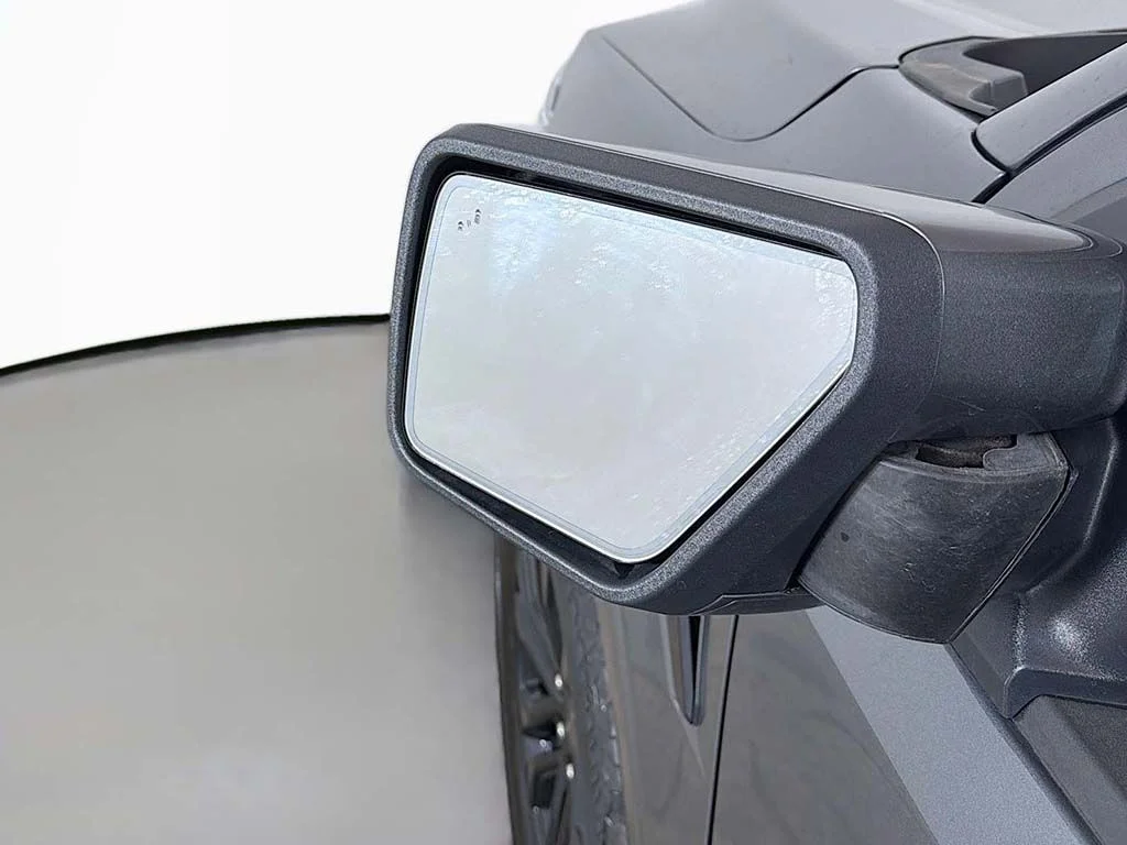 Used 2024 Carbonized Gray Metallic Ford Lariat image 30