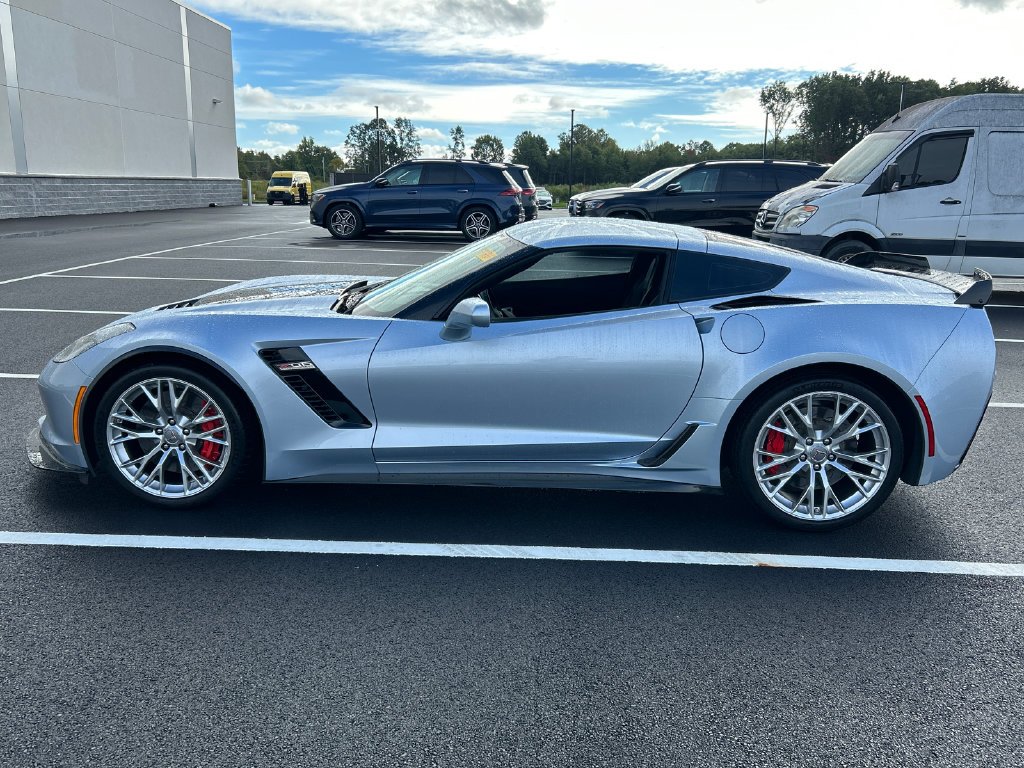 Used 2017 Blue Chevrolet Z06 image 4