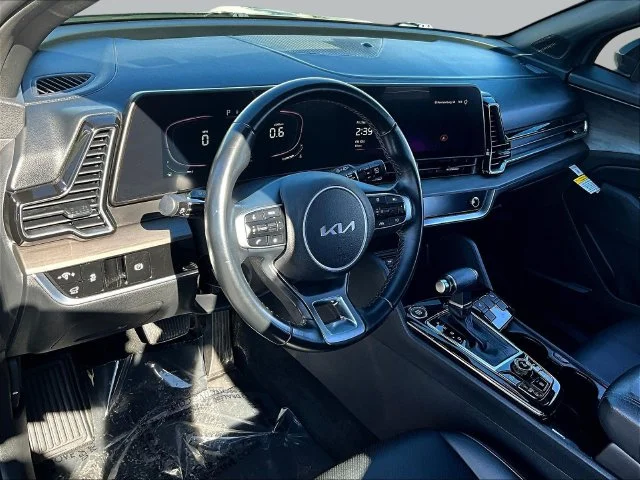 Used 2024 Green Kia X-Line image 19