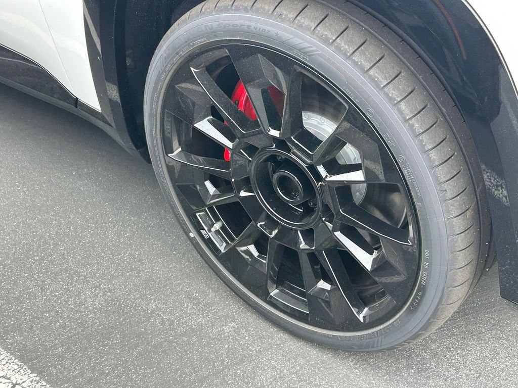 New 2026 Mineral White Metallic BMW Label image 3