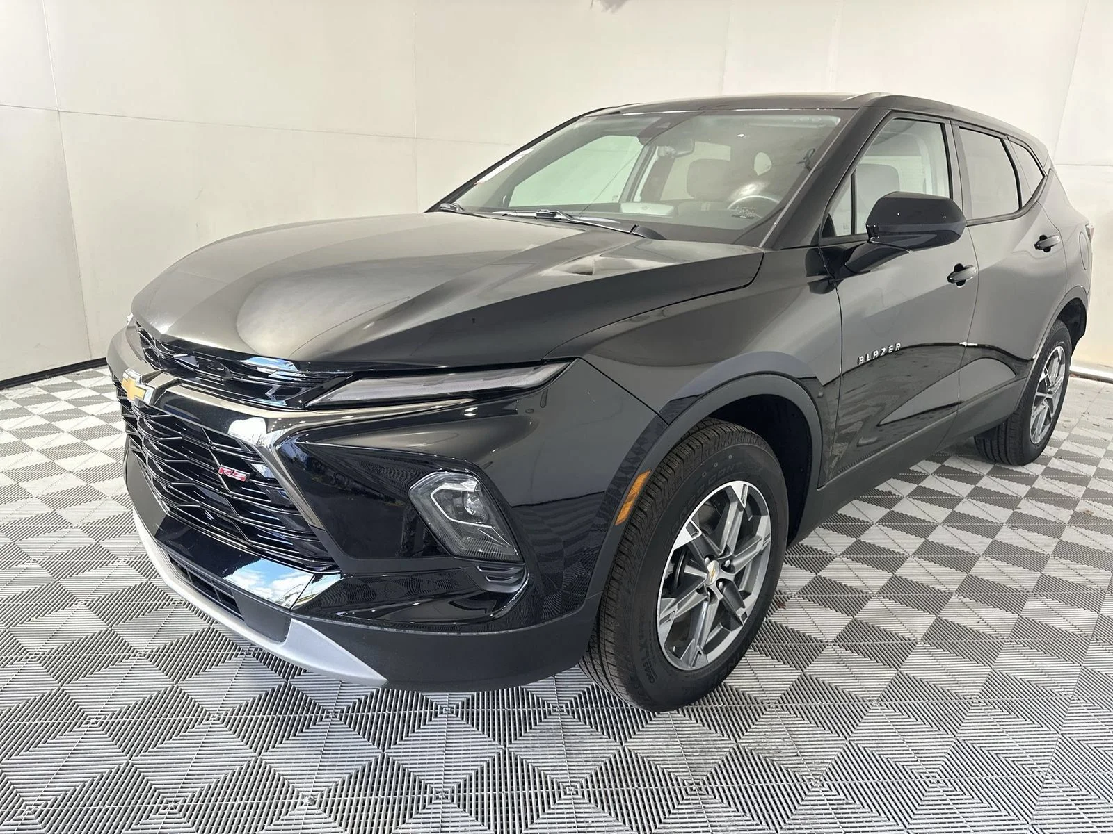 Used 2026 Black Chevrolet LT image 4