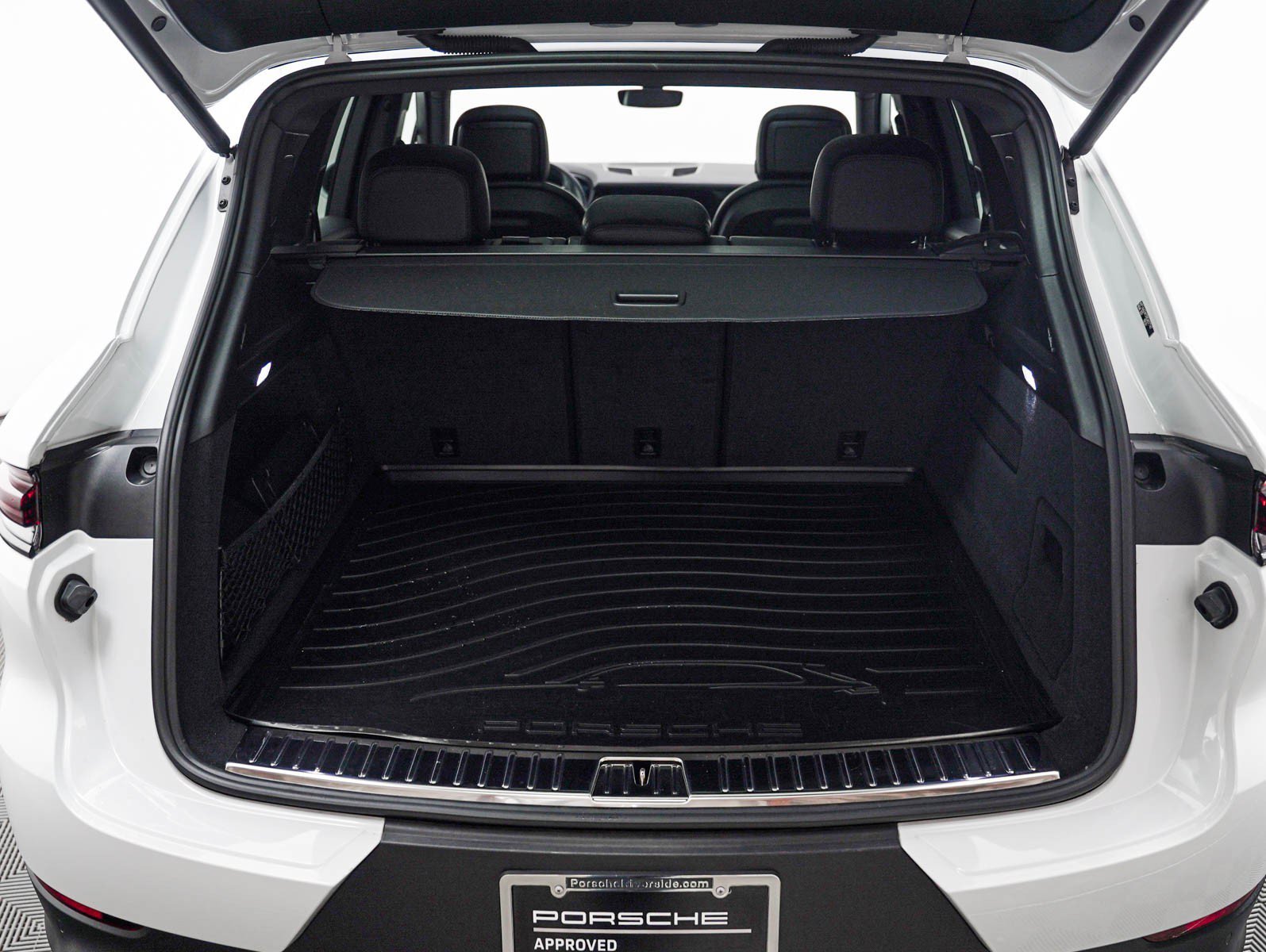 Certified Used 2024 CARRARA WHITE Porsche  image 24