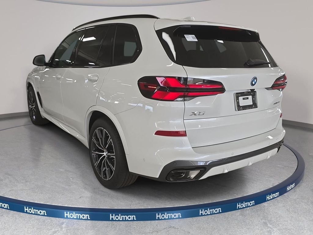 New 2026 Mineral White Metallic BMW xDrive50e image 6
