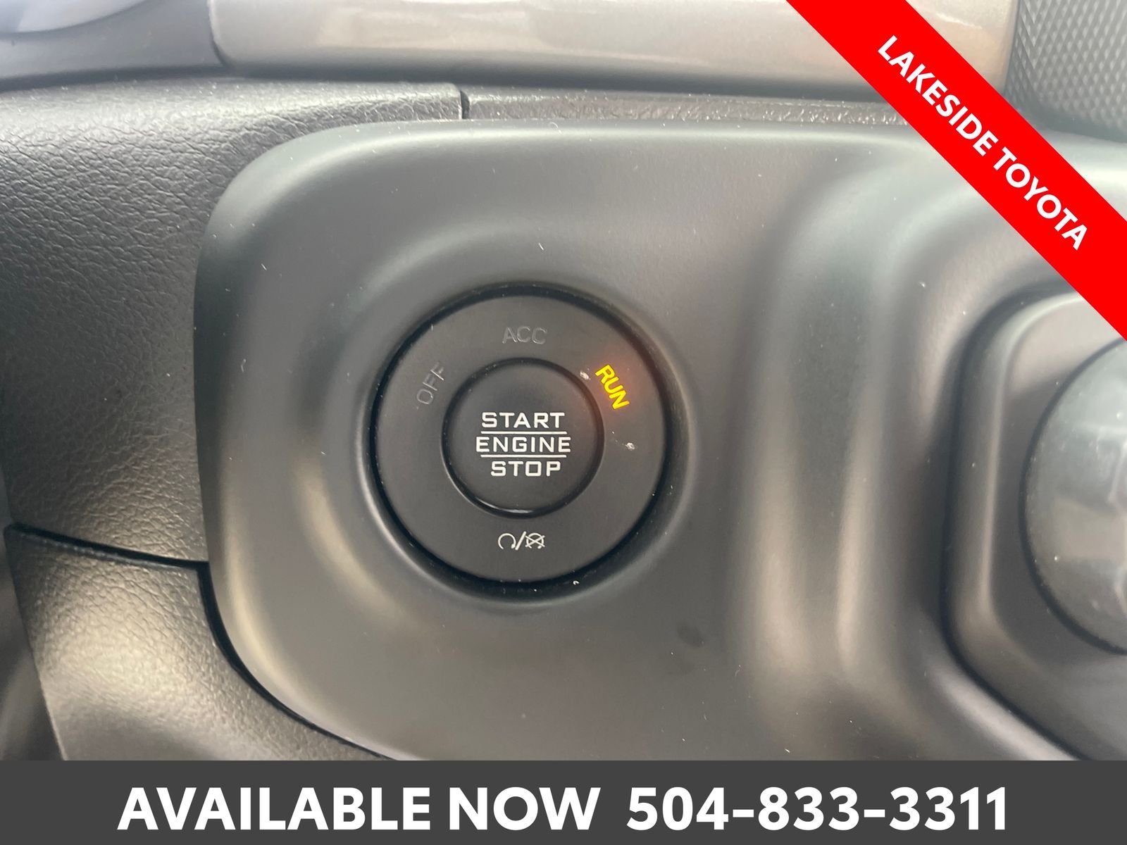 Used 2023 White Jeep Sahara image 34