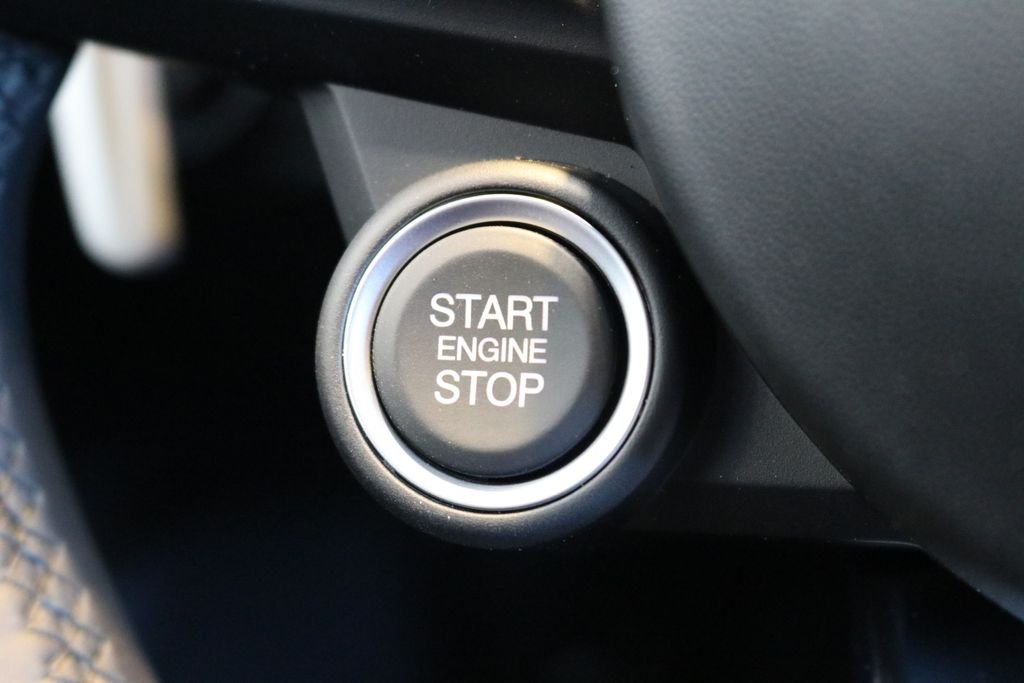 2025 Alfa Romeo Giulia Base - Photo 41