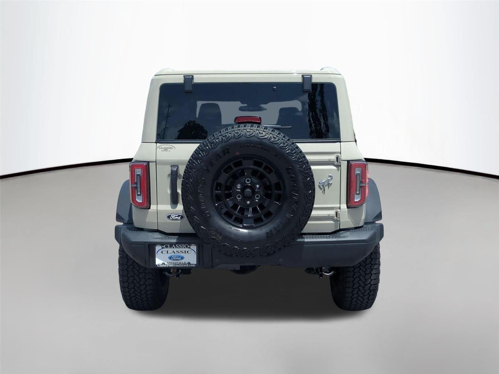 New 2026 Desert Sand Ford Badlands® image 4