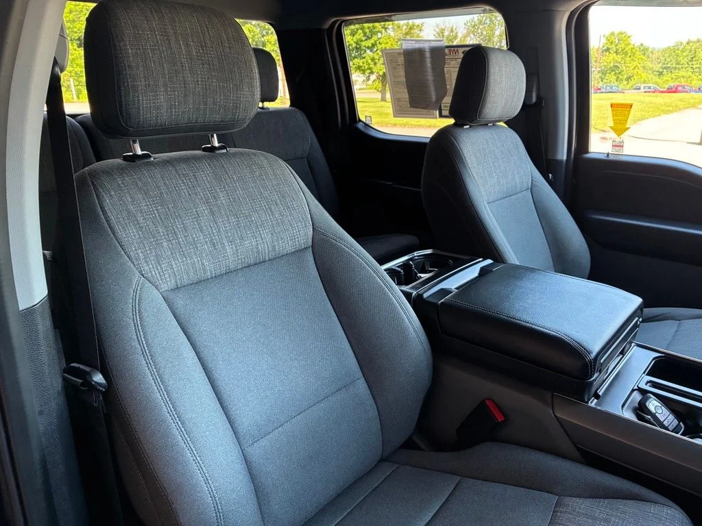 Used 2021 Black Ford XLT image 48
