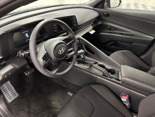 New 2026 Black Hyundai SEL Sport image 4