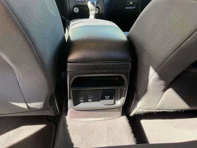 Used 2019 Silver Ford XLT image 17