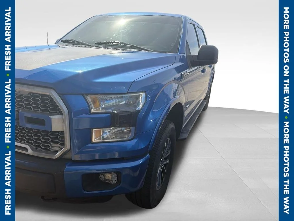 Used 2015 Blue Ford XLT image 1
