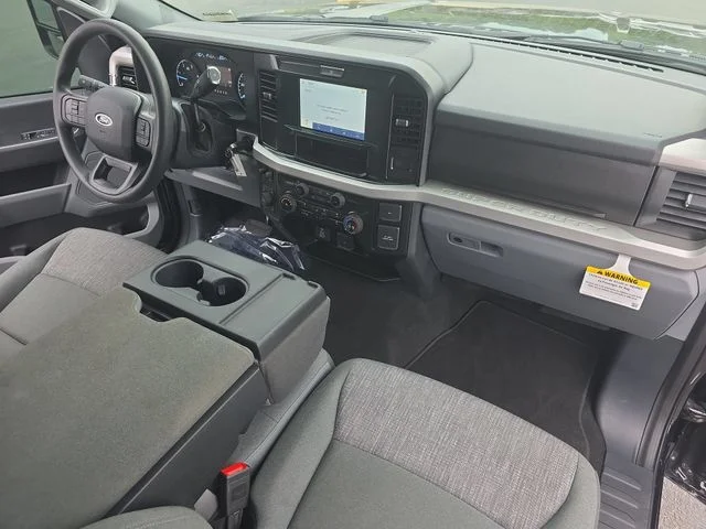 Used 2025 Black Ford XLT image 10