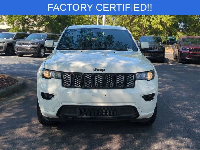 Used 2018 White Jeep Altitude image 8