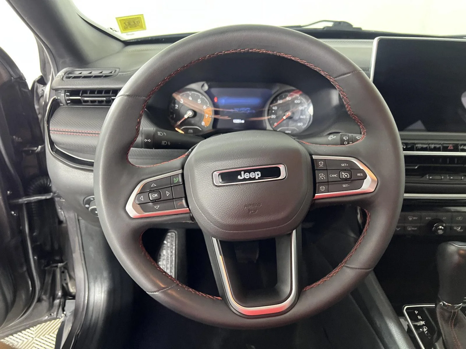 Used 2023 Gy Jeep Trailhawk image 12
