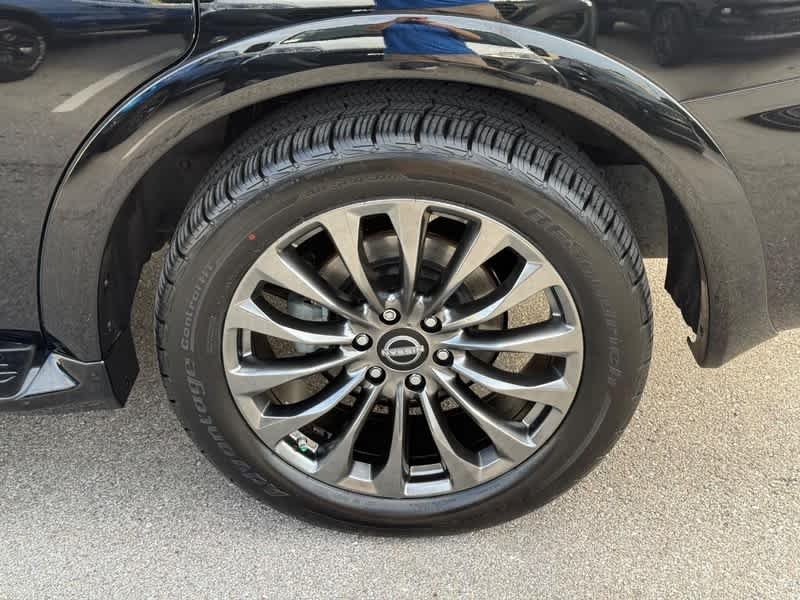 Used 2021 Super Black Nissan Platinum image 6