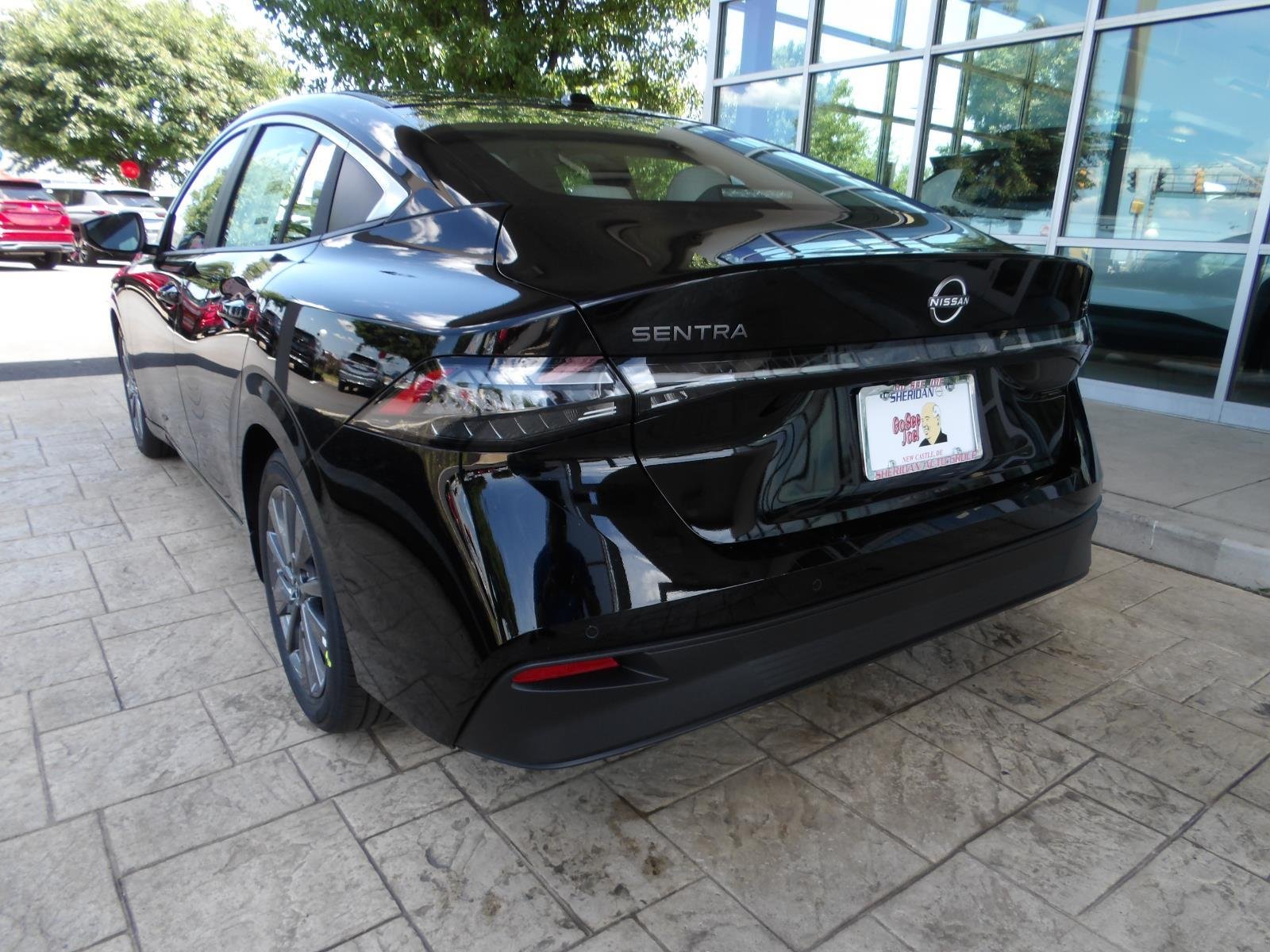 New 2026 Super Black Nissan SL image 5
