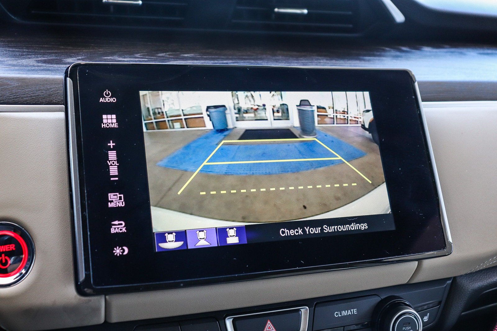 Used 2019 Platinum White Honda Base image 28