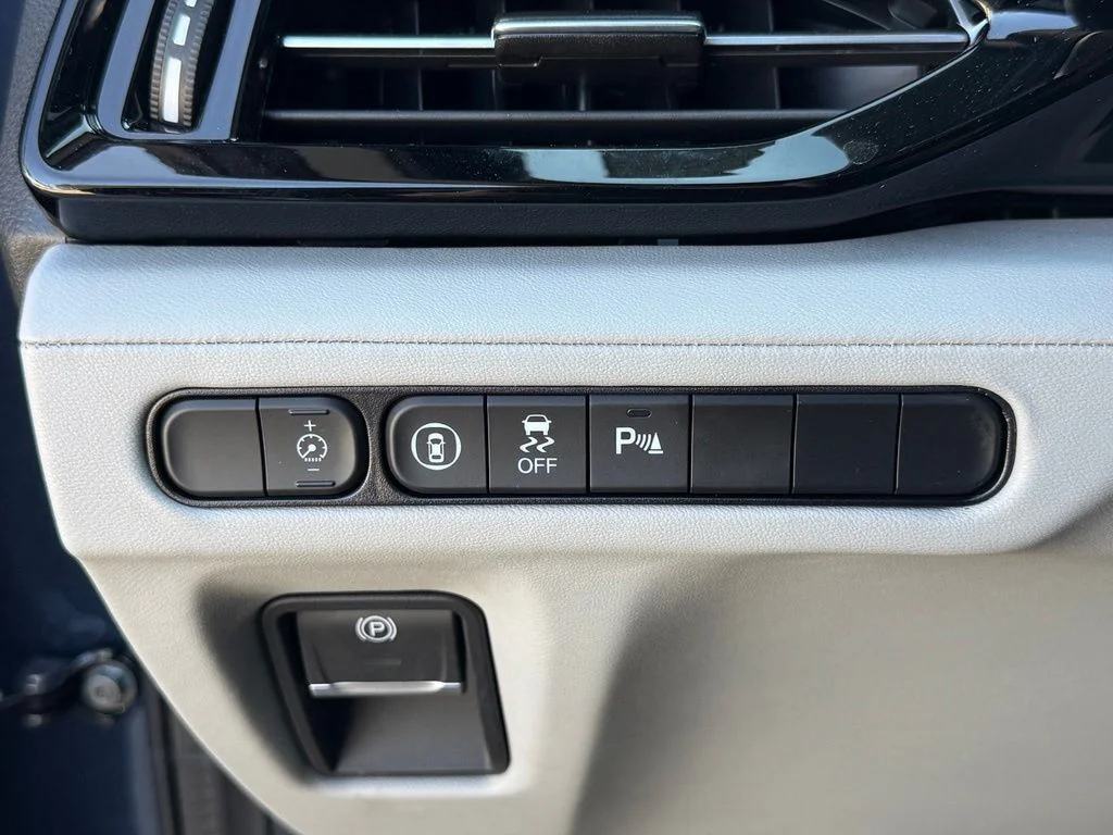 Used 2025 Canyon River Blue Metallic Acura Technology Package image 25